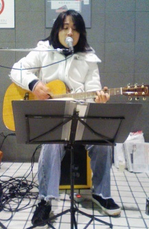 02.jpg 217��333 37K